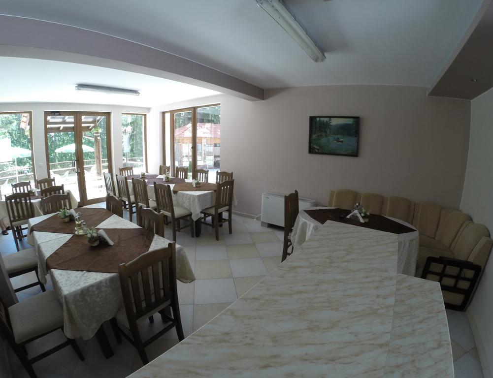 Ивелия Къща За Гости Dospat Exterior foto
